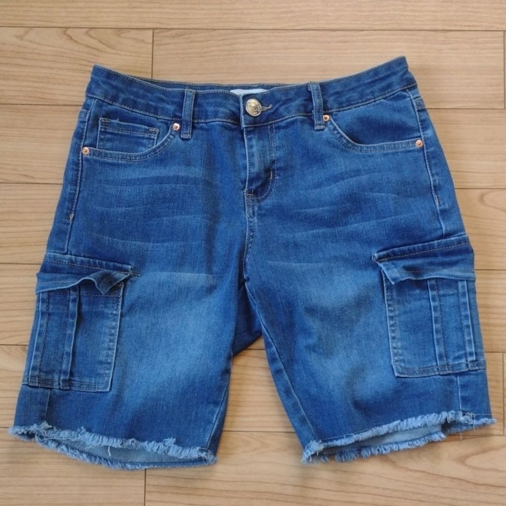 YMI Denim Low Rise Cargo Bermuda Jean Shorts Size 1